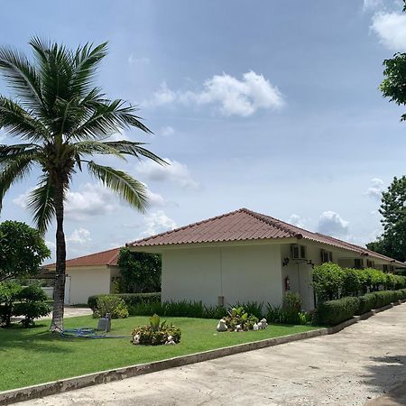 Hotel The Orchid House Nong Kung Yai Zewnętrze zdjęcie