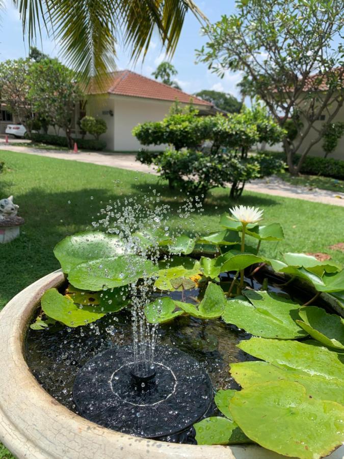 Hotel The Orchid House Nong Kung Yai Zewnętrze zdjęcie